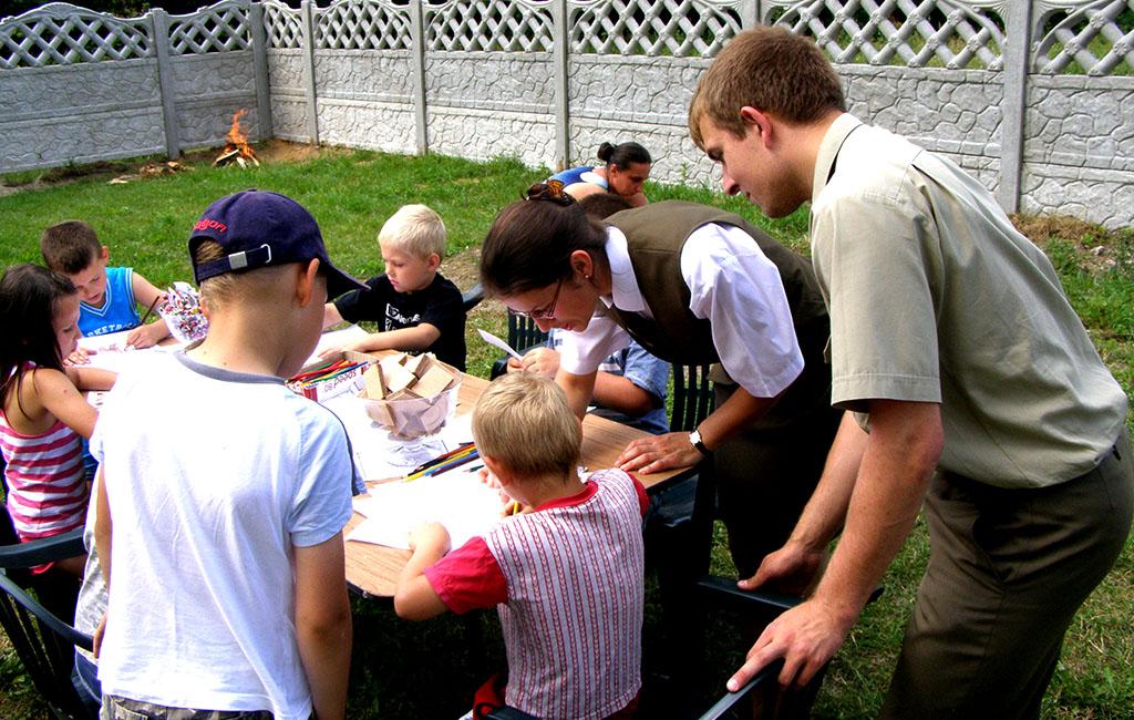 Organizowanie spotkań edukacyjnych z dziećmi to ważny element działalności Nadleśnictwa Szprotawa. Fot. Jerzy Wilanowski